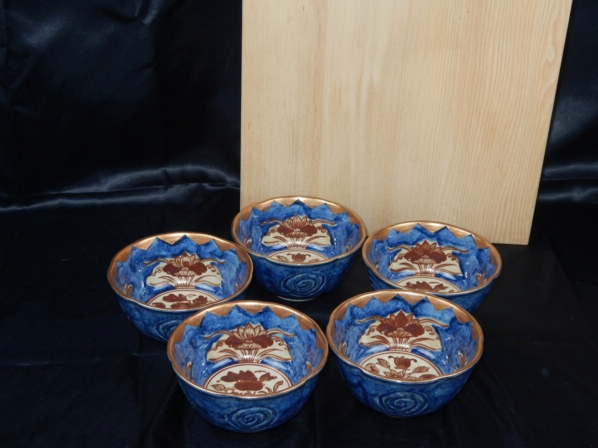 桐箱入りの和食器(小鉢5点)|食器買取の査定対象 桐箱入りの和食器(小鉢5点)|食器買取の査定対象